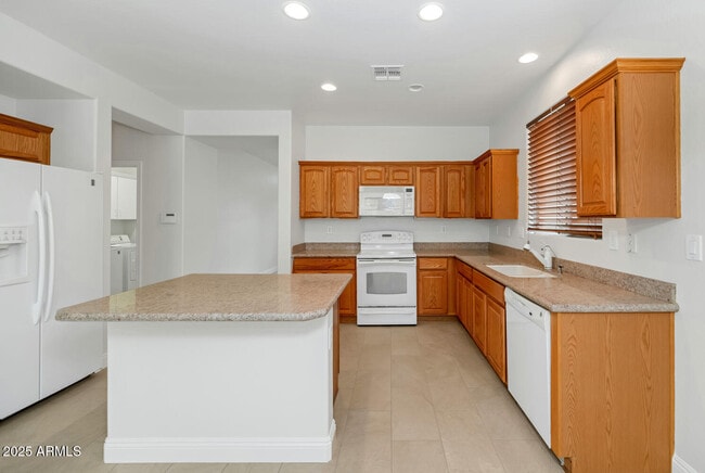 Photo - 39148 N Acadia Way