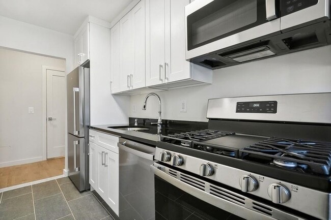 Building Photo - 18 Palmer Ave Unit 7 Rental
