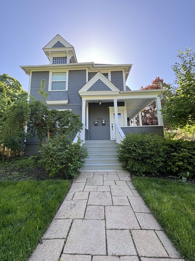 Photo - 103 S 4th St House