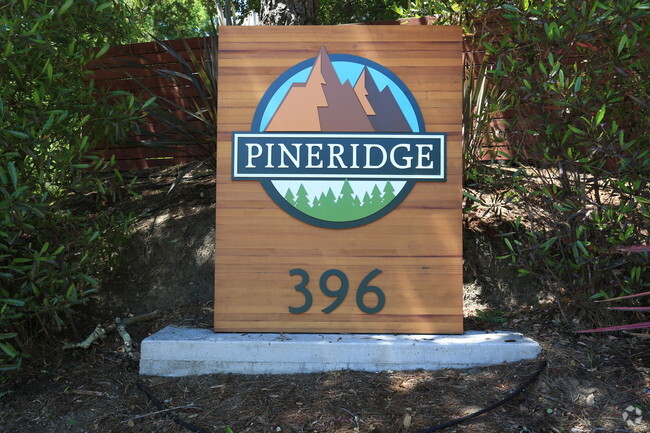 Pineridge - Pineridge Apartments