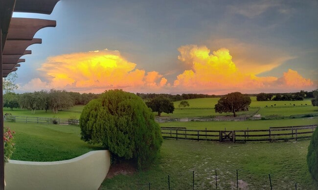 Sunset at Ranch - 5212 Bertsville Rd Casa