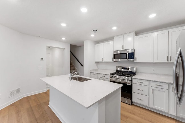 Photo - 5297 Long Pointe Pass