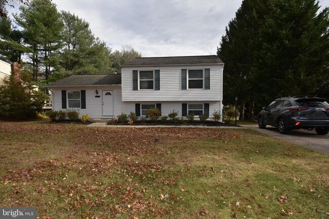 Photo - 7045 MacBeth Way