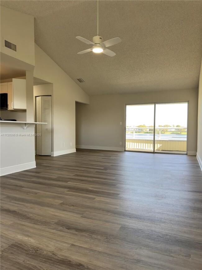 Photo - 3421 NW 44th St Condominio Unidad 204