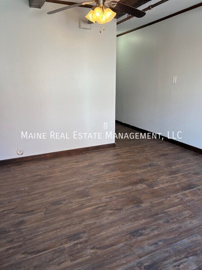 Photo - 2412 Western Ave Apartment Unit M