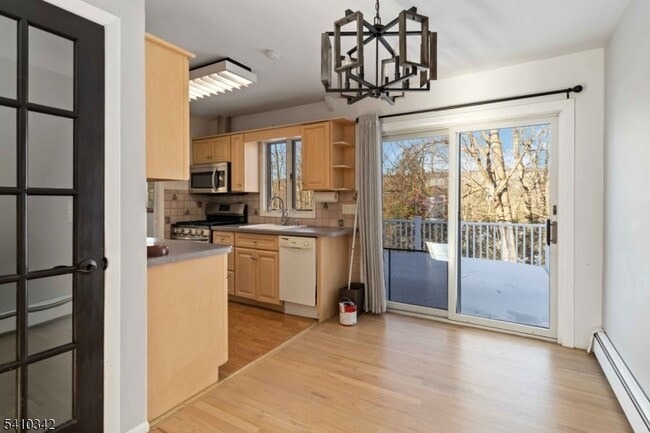 Photo - 9 McKinley Pl