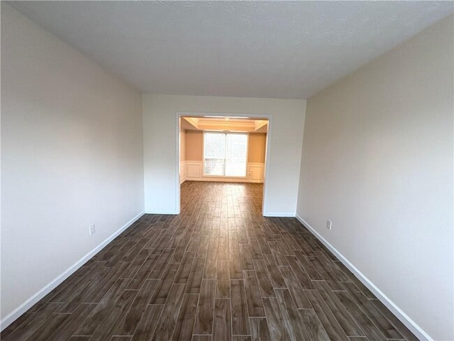 Photo - 510 Fosters Mill Ln NW