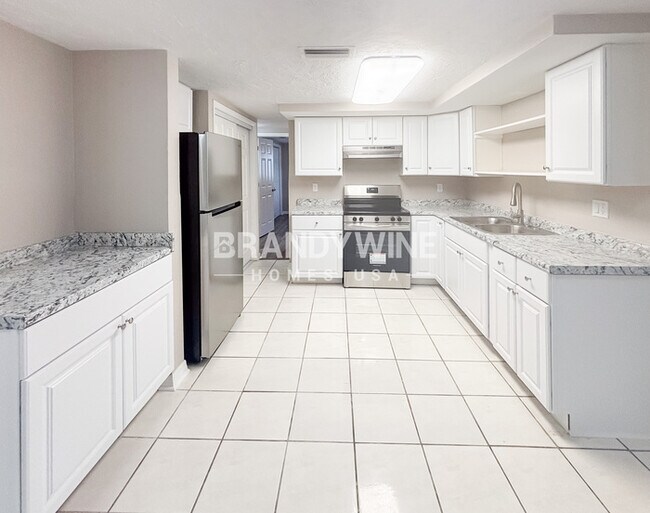 Photo - 5621 Quist Dr