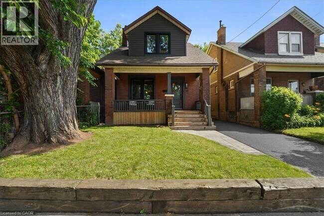 Photo - 41 Macallum St