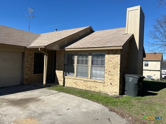 Photo - 1801 Lea Ann Dr