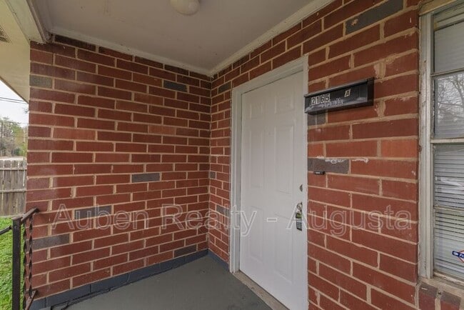 Photo - 2165 1/2 Telfair Street