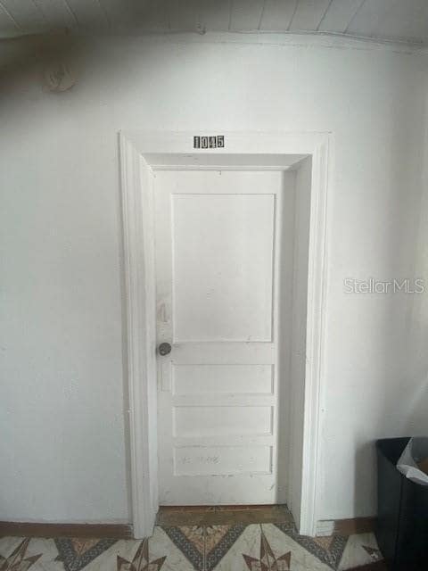 Building Photo - 1045 E Lake Parker Dr Unit 1045