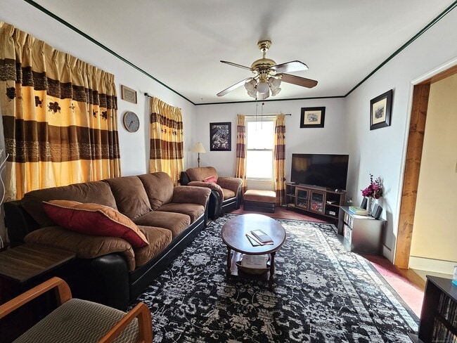 Photo - 42 Washington St