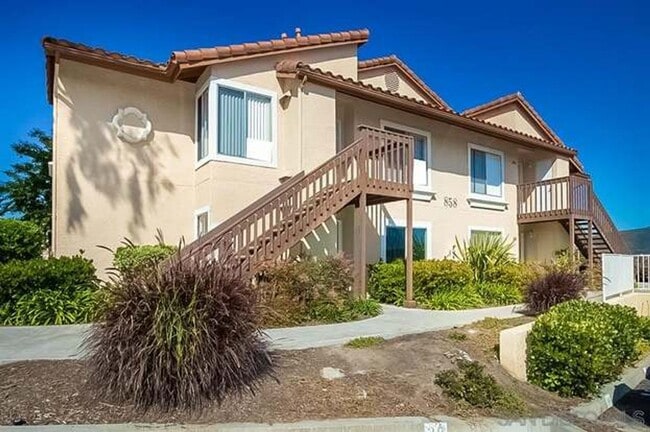 Building Photo - Stylish 2 Bed / 2 Bath in Prime San Marcos Location – Resort-Style Amenities!