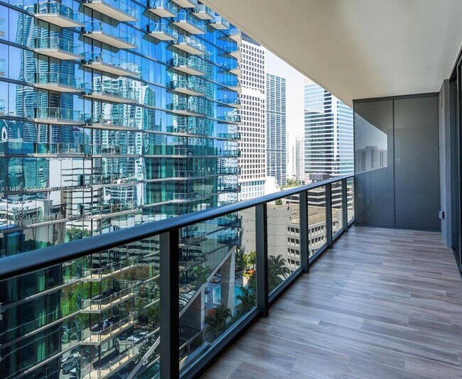 Photo - 801 S Miami Ave Unidad 2507