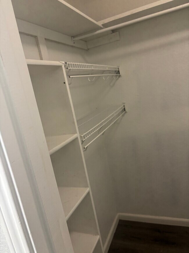 Photo - 213 Larkspur Dr