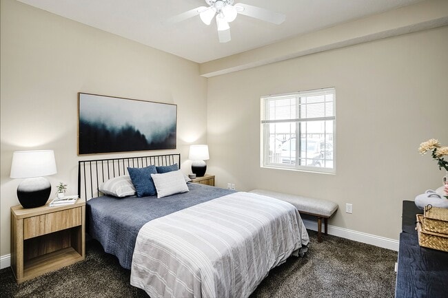 Residences at Oak Pointe