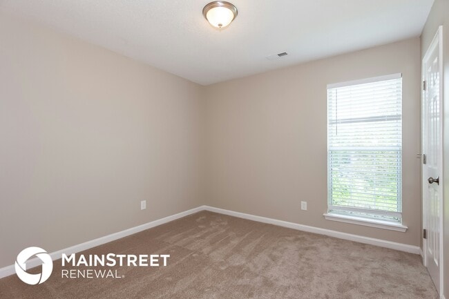 Photo - 7911 Vermilion Dr