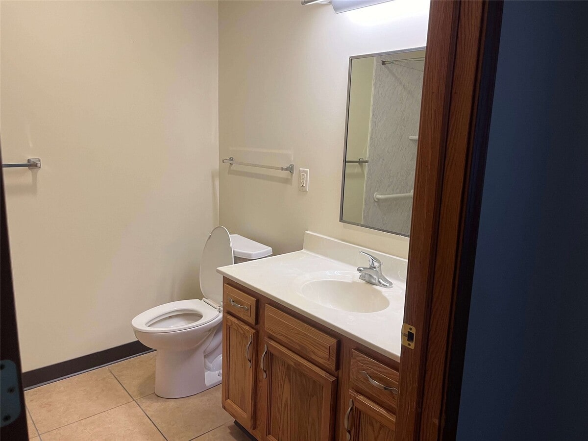 Photo - 936 E Wilson St