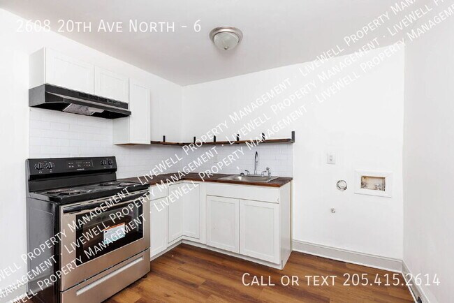Building Photo - 2608 20th Ave N Unit 6
