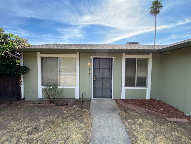 Photo - 6804 Harlequin Way