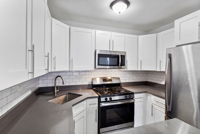 Photo - 1521 W Sherwin Ave Unit 507