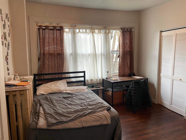 Photo - 5847 Nicholson St Unit 2