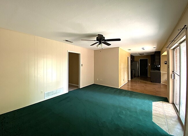 Photo - 1613 Miranda Ave