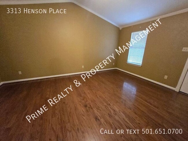 Photo - 3313 Henson Pl