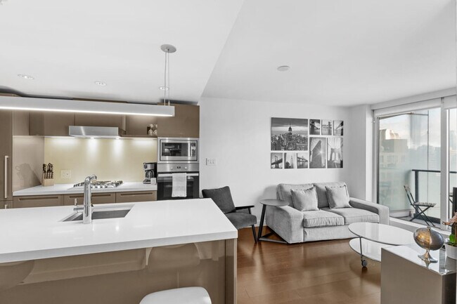 Photo - 777 Richards St Unit SI ID1223029P