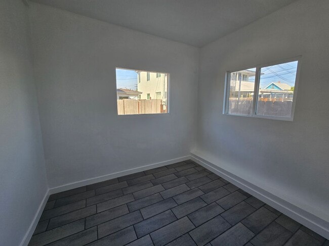 Building Photo - 2284 Kearney Ave