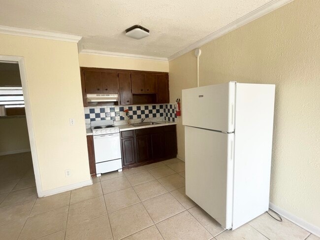 Photo - 531 C St Unit 3