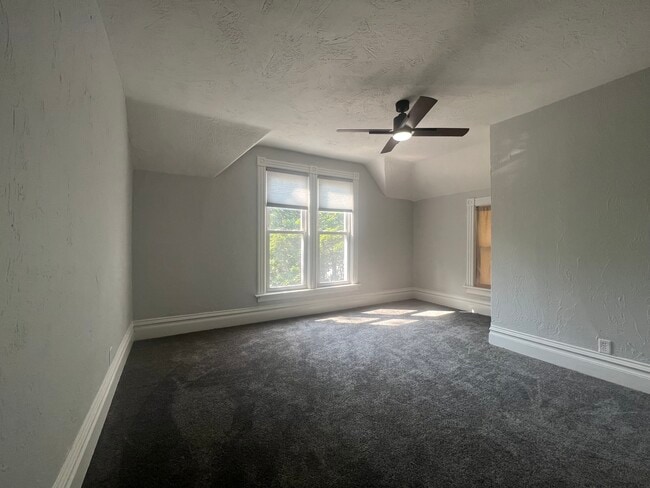 Living Room - 119 S 6th St Unit 1