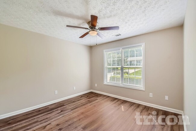 Photo - 315 Chestnut Dr