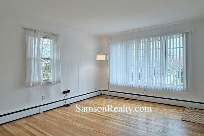 Photo - 1189 Smith St