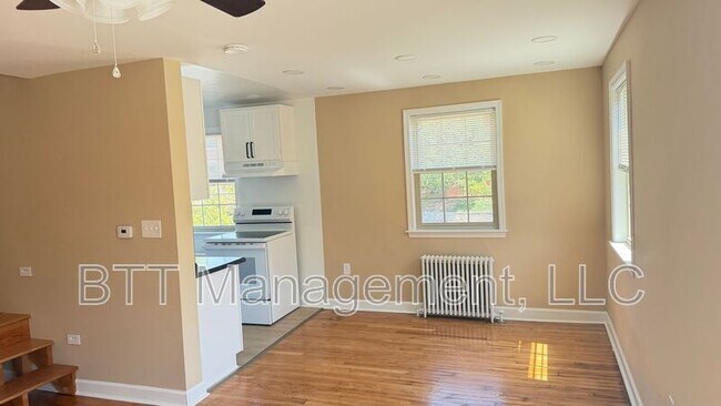 8800 Plymouth St Unit 5