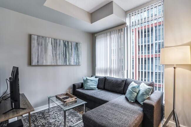 Photo - 199 Queen St W Unit ID1050763P