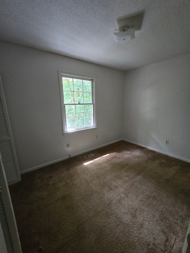 Photo - 118 Lakewood Dr