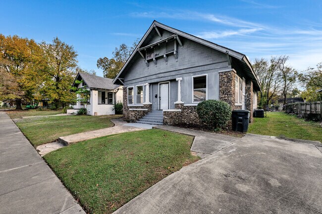 Photo - 3823 43rd Ave N