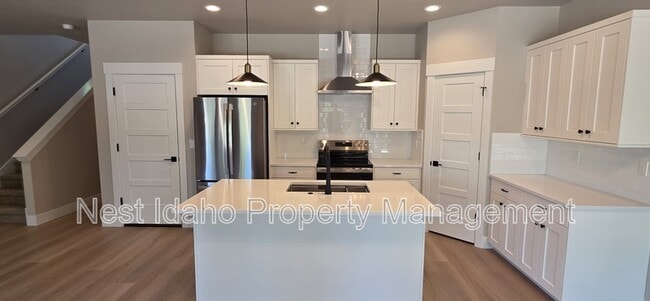 Photo - 1939 N Danish Ln