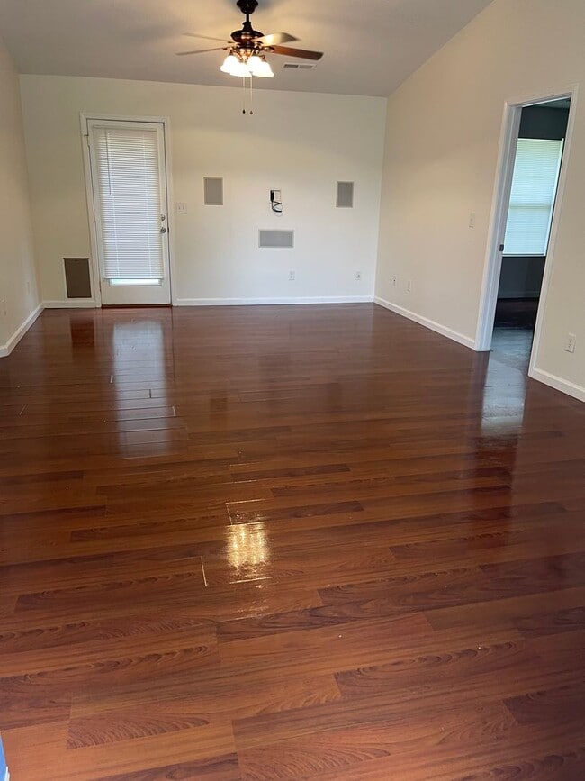 Photo - 6306 Gary Moore Ln