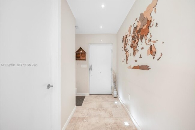 Photo - 472 Minola Dr