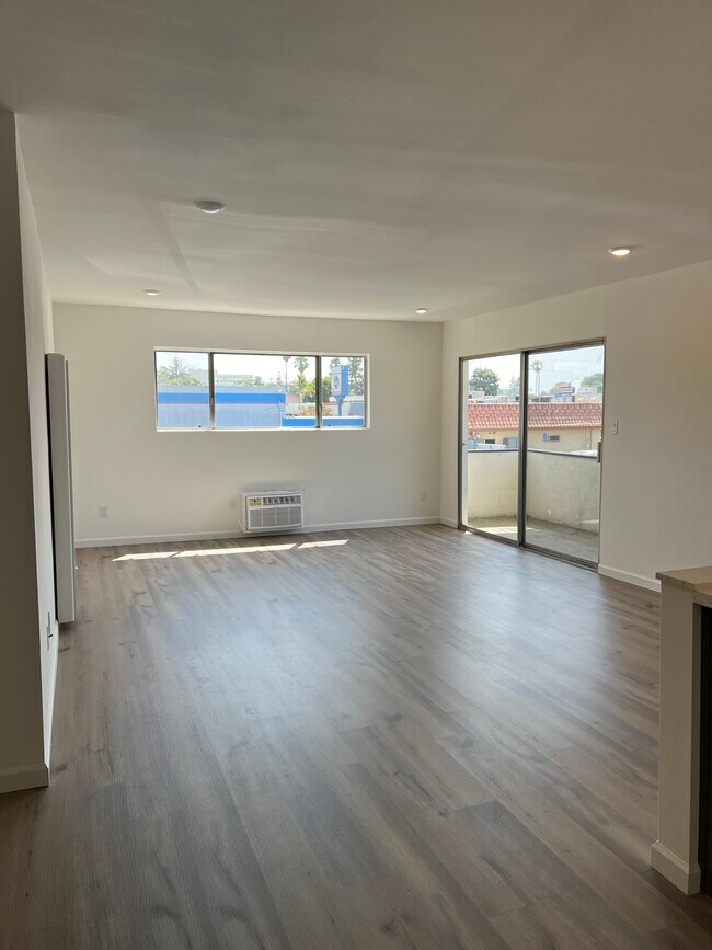 Photo - 18521 Prairie St Unidad 218