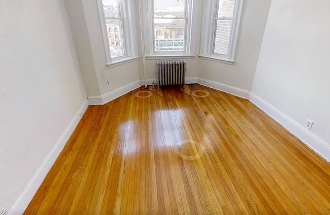 Building Photo - 1124 Boylston St