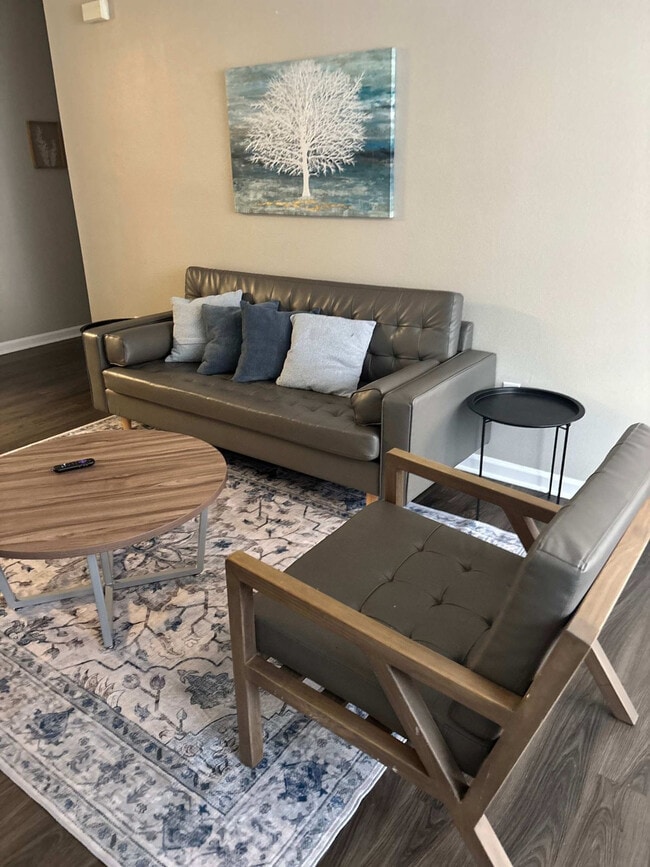 Building Photo - 490 Prospect Rd Unit ID1356297P