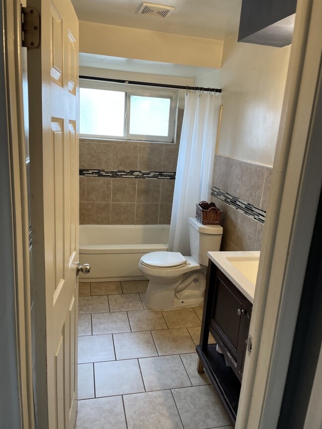 Photo - 22190 Cloverlawn St