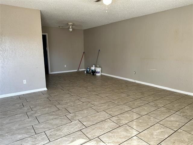 Photo - 1111 N Main St