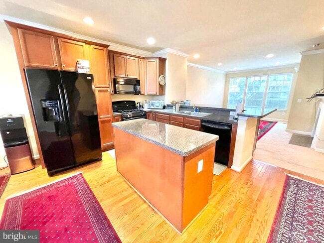 Building Photo - 155 Short Branch Rd