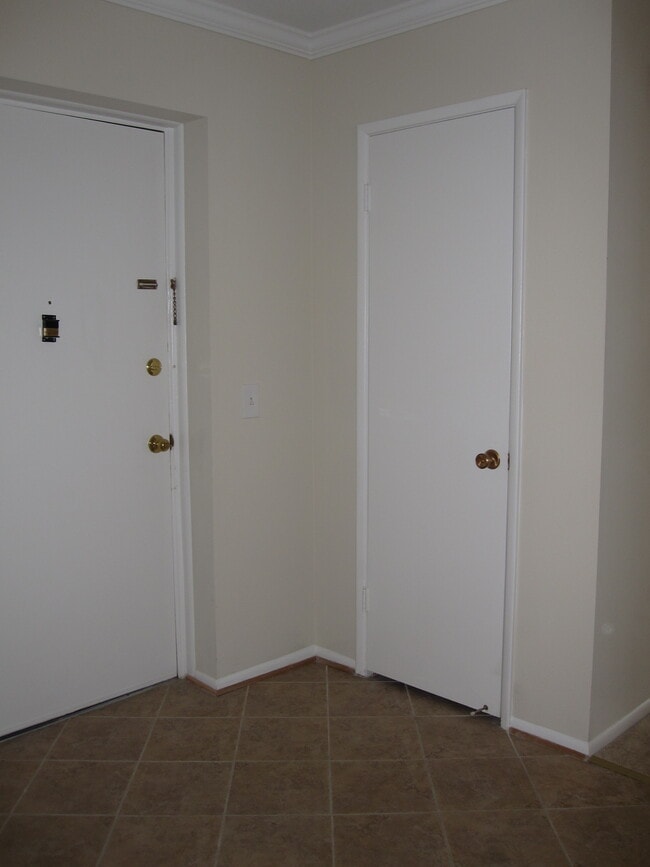 Photo - 15300 Wallbrook Ct Unit 3C