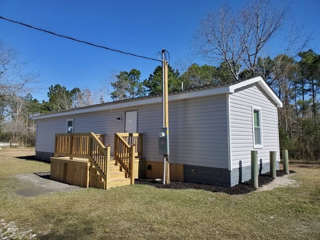 Photo - 184 Dixon Rd